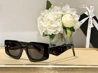 Okulary przeciwsłoneczne projektant dla kobiet luksusowy litera p koci-oczami senior niezależny kodowanie energii kryształ ruda spr 15y mężczyźni rozmiar 52-21