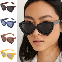 Nuevas gafas de sol unisex ojo de gato gafas de sol anti-uv Spectacles uñas de arroz gafas simplicidad anteojos retro ornamental