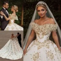 Luxus Dubai Gold Kristallkugel Kleid Brautkleider Chic Appliked Spitzenbrautkleid gerissen Satin Wunderschöner Hofzug Robe de Mariee Mitte gemacht