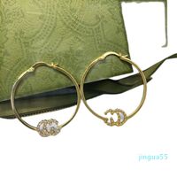 Brincos de argolas de designer charme mulheres 18k Brincho de ouro Jóias de casamento de letra dupla