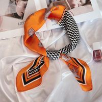 14 -й модные письма Печать Имитировать шелк шарф для женщин для женщин с длинной ручкой шарфов на плечо для багажной ленты