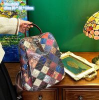Заводские оптовые женские сумки для плеча классические рюкзаки для ретро змея на открытом воздухе, соответствующий кожаный отдых рюкзак уличная мода с бриллиантовой сумочка