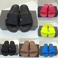 Sandalet Tasarımcı Terlik Kadın Erkek Terlik Yumuşak Sole Kauçuk Deri Düz Ayakkabı Yaz Plaj Tatil Sandalet
