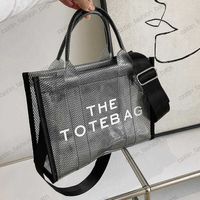 Роскошная женская сумочка сетчатая сетчатая дизайнер с большими возможностями сумки для сумки для женского ПВХ Большой покупатель женский плеч