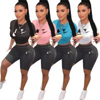 2023 Designer Brand Summer Tracksuit Women Teins 2x T-shirt à manches courtes Shorts noirs Deux ensembles de 2 pièces de jogging de sports décontractés vêtements en gros 9565-5
