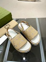 Designer Hochversionsbrief Sandalen Frauenplattform Höhenhöhe Erhöht die Bastelsticke Mode Flat Pantoffeln
