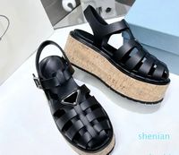 2023 sandálias de sandálias Sandálias de praia para feminino plataformas de cortiça feminina Wedgies Slippers Casual Summer Rubber Rubber Sole