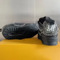 Scarpe casuali da uomo 1854 Serie Giallo e nero con combinazione Magh traspirante a maglia trasparente comoda Sneaker da uomo a due colori Sneaker da uomo 01