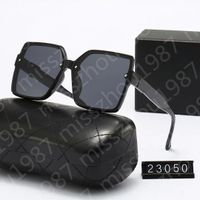 Óculos de sol de designer quentes de luxo homens óculos de sol para mulheres estilo anti-ultraviolet retro lente placa de lente quadrada de uma peça fulte fosca de moda de moda