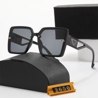 Mode Sonnenbrille Designer Sonnenbrille für Mann Frau Luxus Unisex Rechteck Sonnenbrille 6 Farbe Optional Adumbral