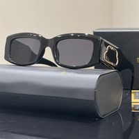Óculos de sol de designer de luxo para mulheres Design de alfabetismo Direção litorânea Desgaste de praia Os óculos de sol Retro Frame Luxury Design UV400 com Bolsa de Pó de Caixa muito boa