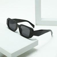 مصمم الأزياء نظارة شمسية Goggle Beach Sun Glasses for Man Woman 6 Color Sunglass اختياري لا صندوق
