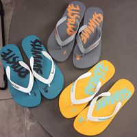 Slippers Men Summer Flip Flop Cores mistas de personalidade interna ou externa Sapatos de praia masculinos planos 230510