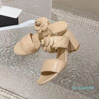 Pantofole Scarpe da donna Taglia 35-41 Ciabatte in pelle Tacchi alti Cucito a fiori Ciabatte estive Designer 2023
