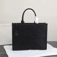 Totes Donna Luxurys Designers Borse Crossbody Borse di alta qualità Borse da donna Shopping bag a spalla Zaino stile 00001