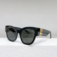Óculos de sol de luxo de alta qualidade lentes Polaroid Designer feminino homem Órmulo Óculos sênior para mulheres Óculos de gatos Olhos de gatos moldura de metal de metal de metal com óculos de sol 01ys