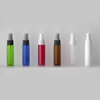 Hochwertige 30-ml-Kunststoff-Sprühflasche, kleine Alkohol-Sprühdose, nachfüllbare Flasche, Spender, Zerstäuber, Kosmetik-Make-up-Behälter