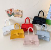2023 baskı kız çanta çocuk moda bir omuz çantası küçük kız zincir crossbody çantalar fabrika fiyatı
