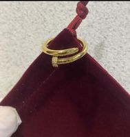 Роскошный оригинальный дизайнер 3 -миллиметровый бриллиантовый кольцо 18K Золотая серебряная роза 316L кольца из нержавеющей стали женщины любители свадебные украшения.