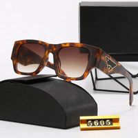 Diseñador Gafas de sol Luxurys Protectores de gafas Protectores Diseño de pureza UV400 Versátiles Sun Glassess Driving Viajes de compras Playa de ventas de sol muy bonita Caja
