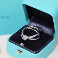 العلامة التجارية الفاخرة Bowknot Designer Band Rings for Women Silver Rose Gold Gold Shining Bling Diamond Crystal Ring Jewelry for Women