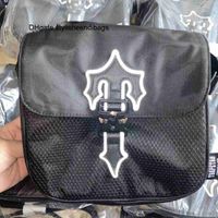 Cross Body Trapstar Irongate T Cross Body Bag 1.0 Black/Refective/Blue Designer Nuevo en bolsos de mensajería de empaque para hombres envío gratis