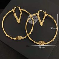 Pendientes de titanio Gold Luxury Earing Diamond Clover Diseñador de mujeres Pendientes de hombres de lujo Westwood Medusa Schmuck Bijoux Jewelries Boda Valentín Día
