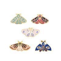 핀 브로치 여성 곤충 시리즈 의류 나비 나방 모델 드롭 오일 핀 유럽 합금 달 아이 에나멜 카우보이 배낭 배지 J DHK96