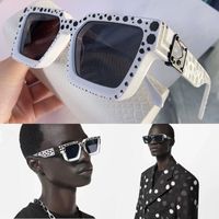 Louis Vuitton LV x YK 1.1 Millionaires Painted Dots Sunglasses Black Acetate & Metal. Size W