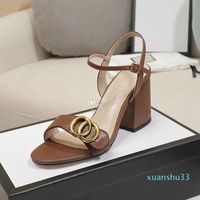 Sandalias de diseñador Sandalias para mujeres Tacones de diseño Sandalia de moda de lujo italiano 7cm Tamaño 35-42 Modelo