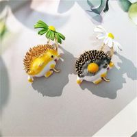 Yeni güzel kirpi broş moda papatya bayan hayvan mücevherleri yeni tasarım yaka pimi hediye tatil hediyesi ae566