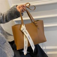 الأكياس المسائية منتج حقيبة اليد المصممة للنساء ذات السعة الكبيرة ذات الكتف واحد حقيبة عصرية عصرية ومتعددة الاستخدامات