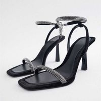 Sandalet Trafı Bahar Siyah Yüksek Topuklu Sandal Ayakkabı Kadın Düğün Stiletto Ayakkabı Lüks Rhinedtones Kadife Sandalet Kadın Seksi Pompalar 2023 G230211