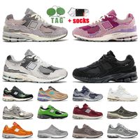 Luxury Fashion 2002R Sneakers Designer Casual Shoes Women Me...