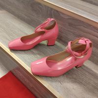 럭셔리 디자이너 여성 패티 드레스 신발 패션 특허 가죽 펌프 메리 얀스 하이힐 스퀘어 발가락 버클 스트랩 디자이너 신발 스프링 로리타 Zapatillas Mujer
