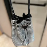 Новая сумка Женщины -дизайнеры Tote Bag Crystal Bucket Triangle Сумочка сцепление кошелька