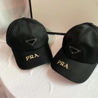 Pary wiosenne i letnie czarne designerskie czapki kulki kobiety