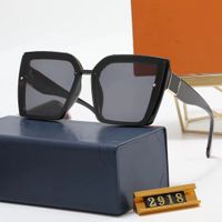 2023 Yeni UV Koruma Yüksek kaliteli moda tasarımcısı güneş gözlüğü gözlükleri erkek ve kadınlar için plaj güneş gözlüğü