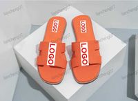 Zapatillas 2023 Nuevas sandalias de verano para mujer Estilo de verano Moda PU Cuero Simple Casual Zapatillas de mujer Color sólido Zapatillas de mujer G230220