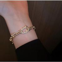 Bracelet de cadena gruesa de calidad de alto grado, lujo de luz para mujeres, sentido de dise￱o de moda