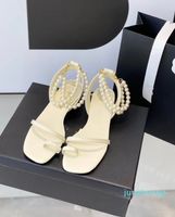 Designers Femmes Perle Sandales ￠ talon plat Pinchez les pantoufles en cuir en cuir Mesh 223 Slides pour femmes chaussures de mariage de f￪te