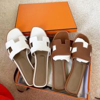 Kvinnor h tofflor för kvinnor platt sandaler äkta läderbrun lichee mönster klassiker märke röda vita matt strandskor med dammväska 35-42