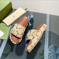 여성 플랫폼 신발 디자이너 슬리퍼 남성 점보 문자 자수 플랫 슬라이드 두꺼운 바닥 여성 플립 플립 캔버스 샌들 크기 35-45