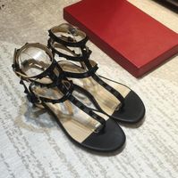 Summer Sandals Rivets Classics Brand Women's Slippers äkta läder Flat Flip Flops Sandal Black White Gold Matte Three Belt Lucury Wedding Shoes 35-44