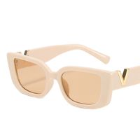 2023 Fashion Cat Eye Occhiali da sole Luxury V Occhiali da sole per donna Classic Rectangle Driving Eyewear UV400