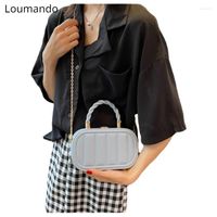 Bolsas de ombro Bolsa de verão premium pequena quadrada Moda corrente com relevo portátil casual versátil caixa tiracolo