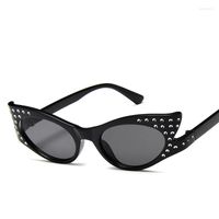 Солнцезащитные очки ретро черный кошачий глаз сексуальный маленький каркас узкие боковые модные женские оттенки тренды уличной одежды