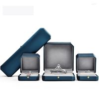 Caschetti per gioielli Oirlv PU Leather Blue Ottagonal Cut Edge Design Pulsante Decorative Box Anello Collana bracciale