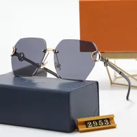 2022 مصمم أزياء النظارات الشمسية الفاخرة Cat Eye Crity Cutting Frame الجودة ذات الجودة العليا مع الترتر قشرة UV400 حماية العلامة التجارية النظارات