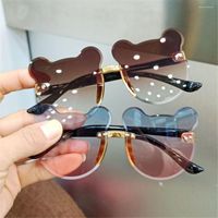 Солнцезащитные очки 1pc мультфильм -медведь дети милые модные дети без оправдания солнечные бокалы на открытом воздухе пляжные очки UV400 для девочек для мальчиков